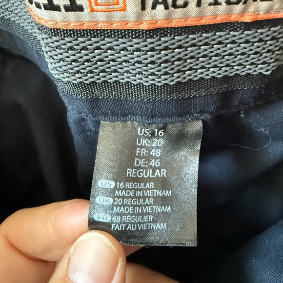NWOT 511 Women's Sz 16R Navy Tactical Cargo Utility EMS Work Pants - Picture 4 of 4